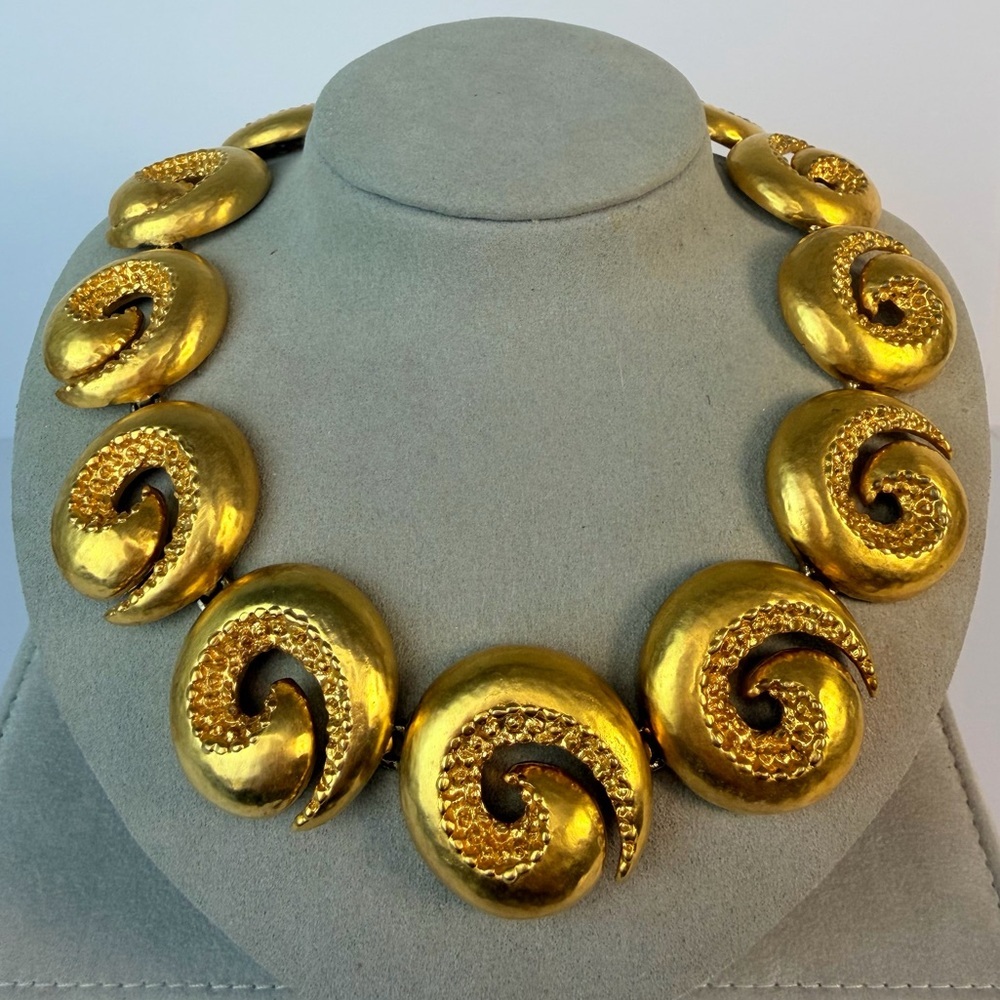 Les Bernard VO (vogue) spiral chocker - Picture 11 of 17